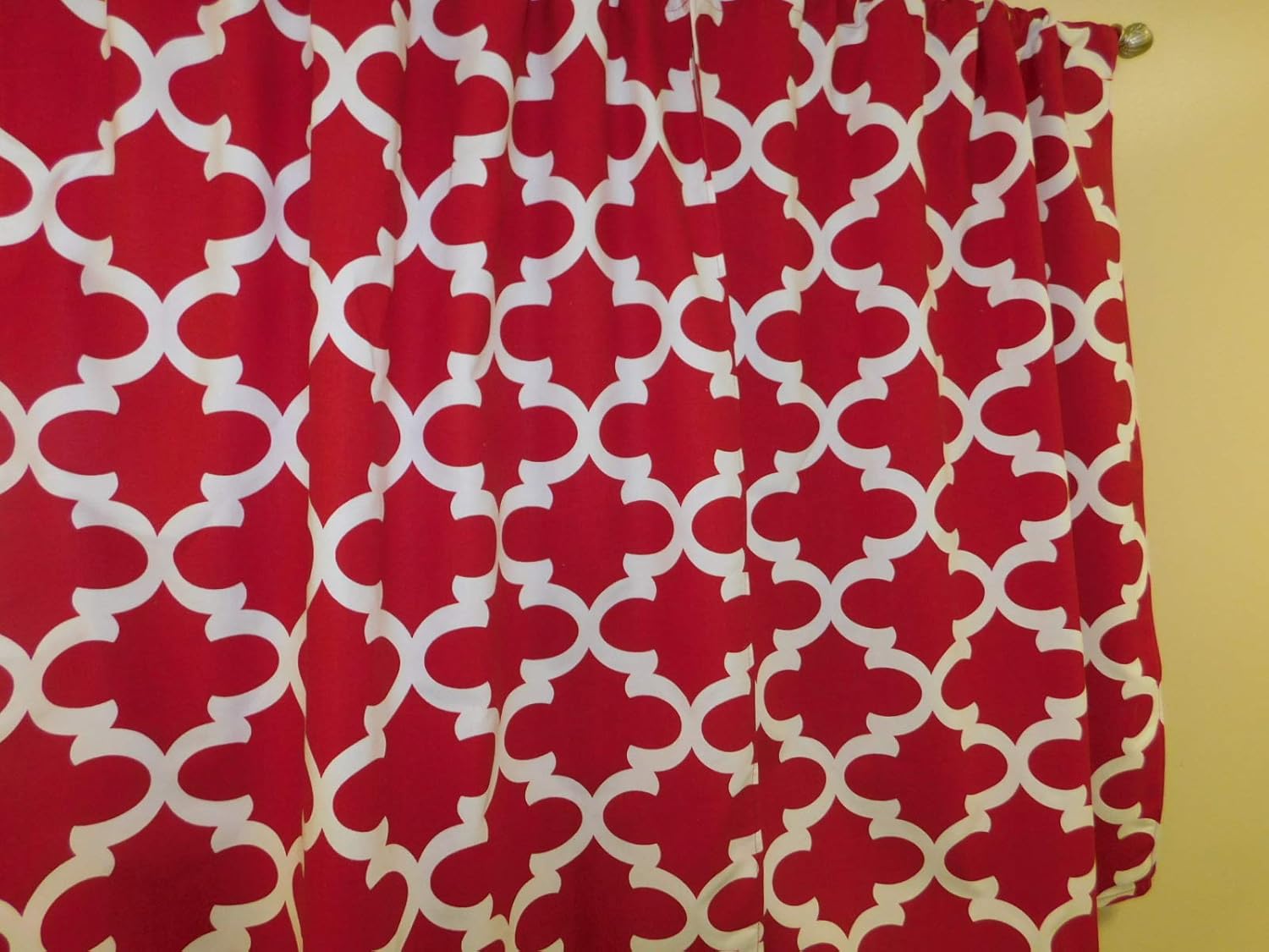 Amazon Com Red Lipstick Curtain 2 Panels Tiers Window Kitchen