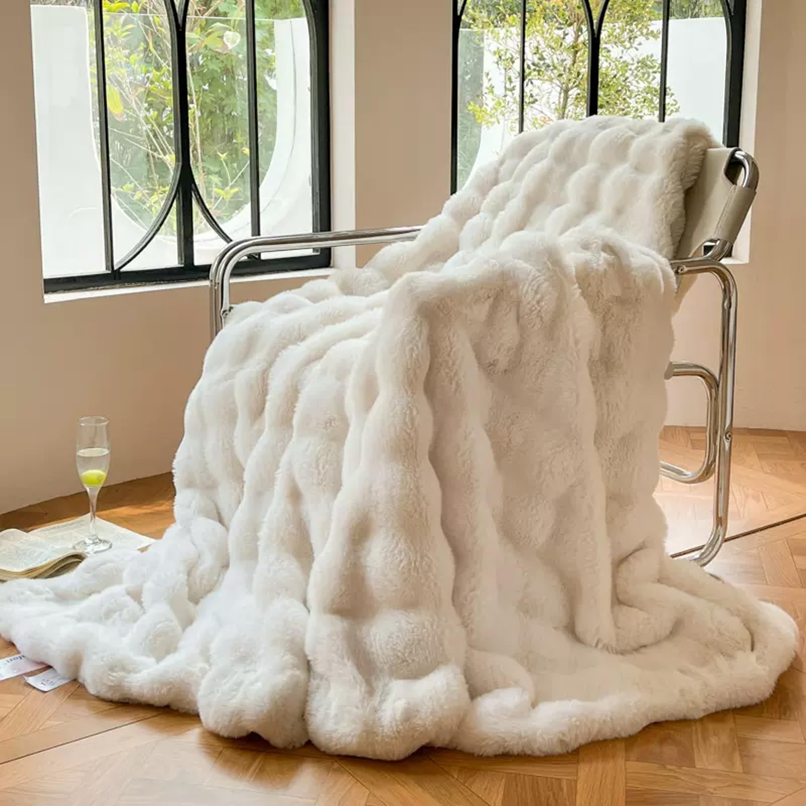 DREAMLANDING Faux Rabbit Fur Luxury Plush Sherpa Throw Blanket Reversible Fuzzy Warm Cozy Fluffy Fur Blanket for Bed Sofa Couch Home Decor (Cream, 100 * 150cm)