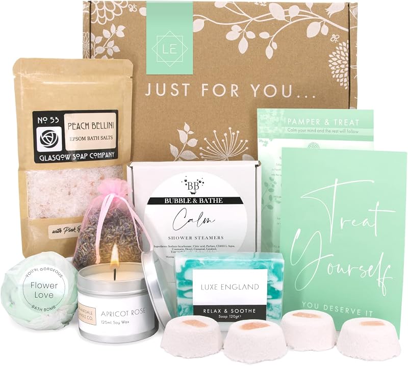 Luxe England Pamper Gift Hamper for Women - Handmade UK, Candle, Bath Bomb,