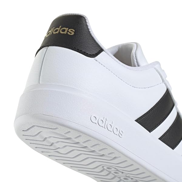 ADIDAS MEN’S STREETALK, WHITE/BLACK/GOLD METALLIC, 9.5