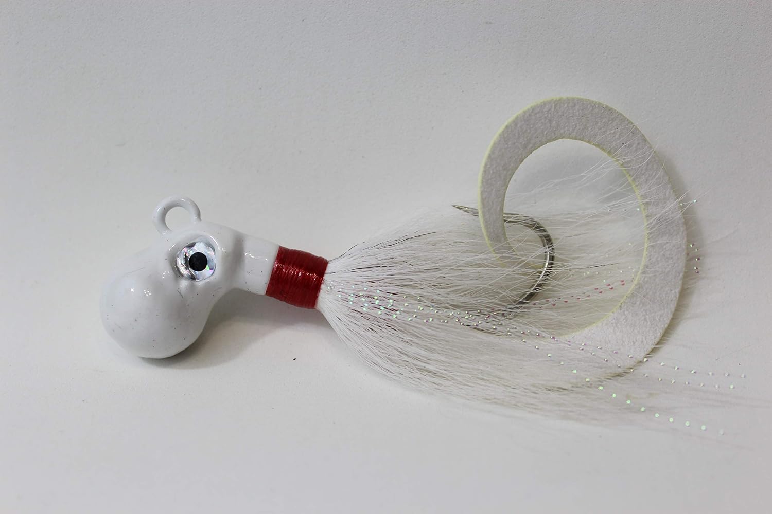 white bucktail jig