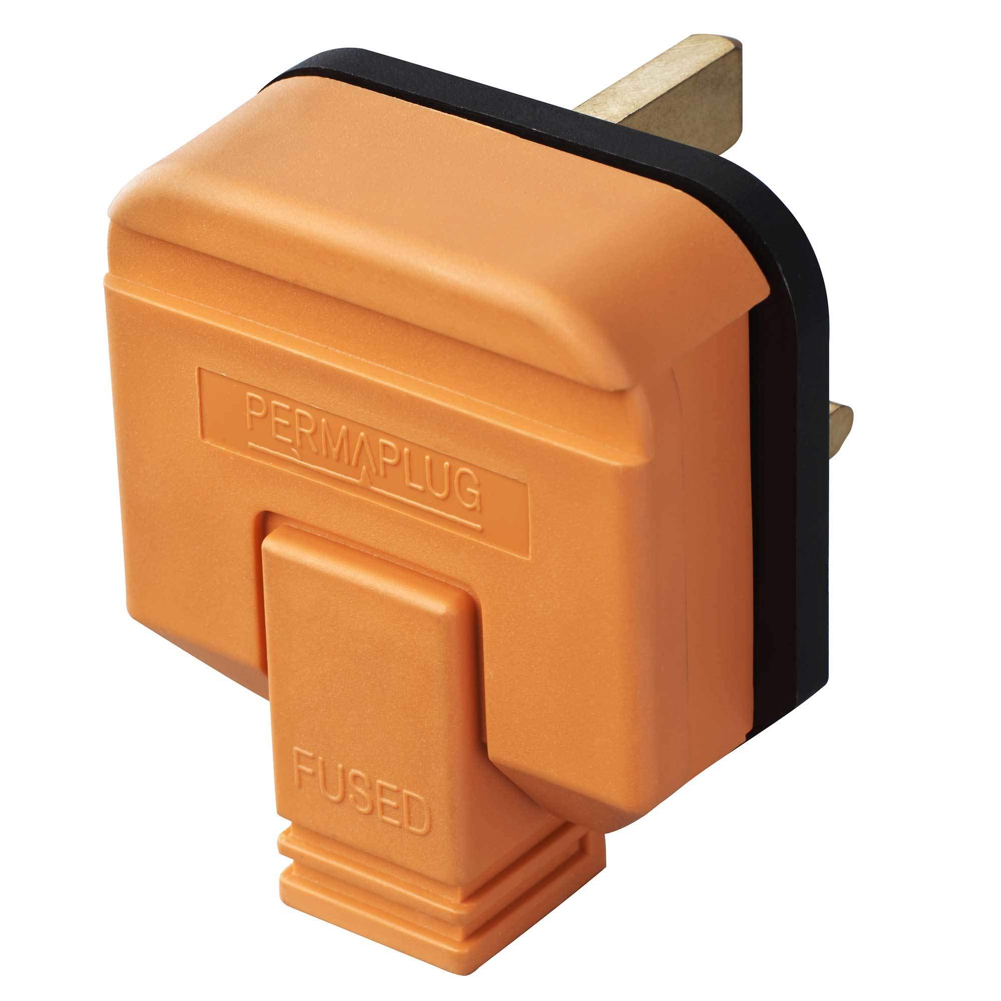 HW Electronics Masterplug HDPT13O 13A Orange Rubber Composite Plug (Garden, Outdoor, Heavy Duty) Orange