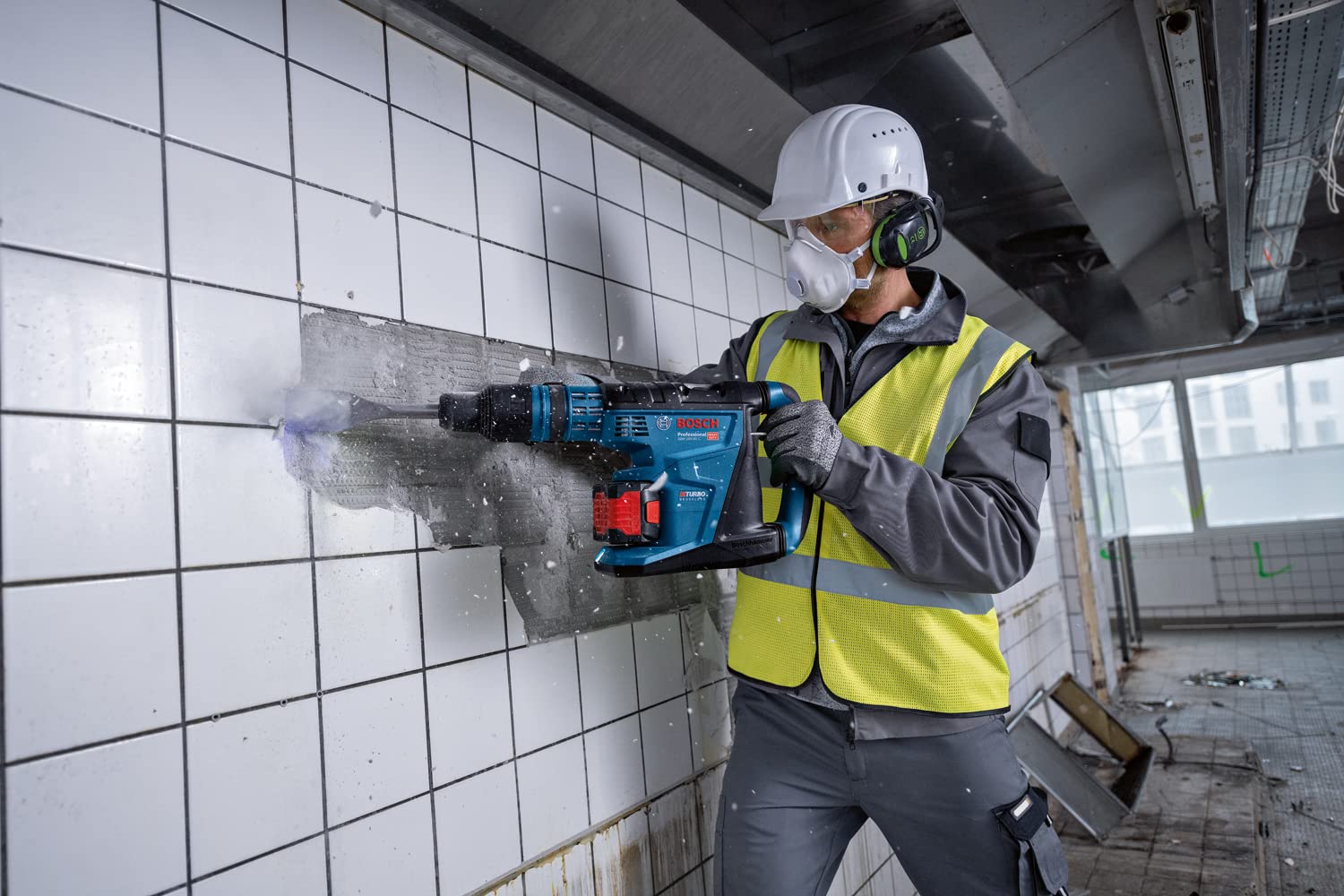 Bosch Professional 18V System BITURBO Akku Bohrhammer GBH 18V-40 C (inkl. 2x Akku ProCORE 5.5.Ah, Schnellladegerät GAL 1880 CV, Maschinentuch, Fetttube, Zusatzhandgriff, 1x XL-BOXX) 6