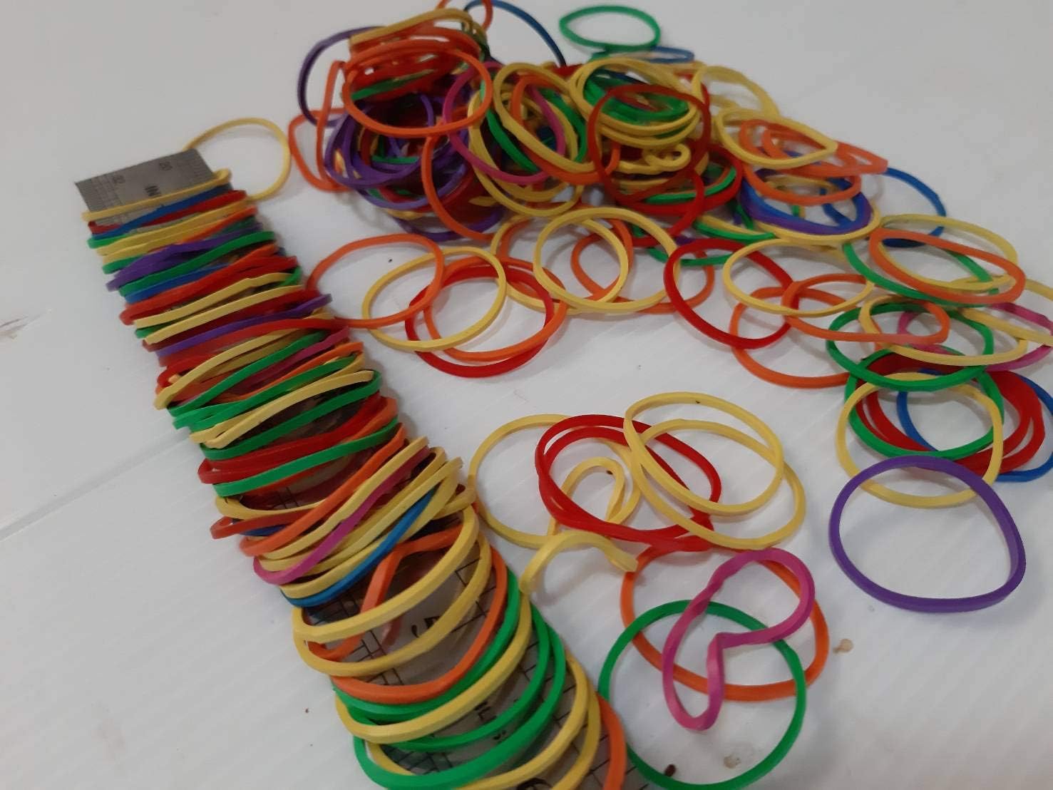 お金を縛るための 輪ゴム