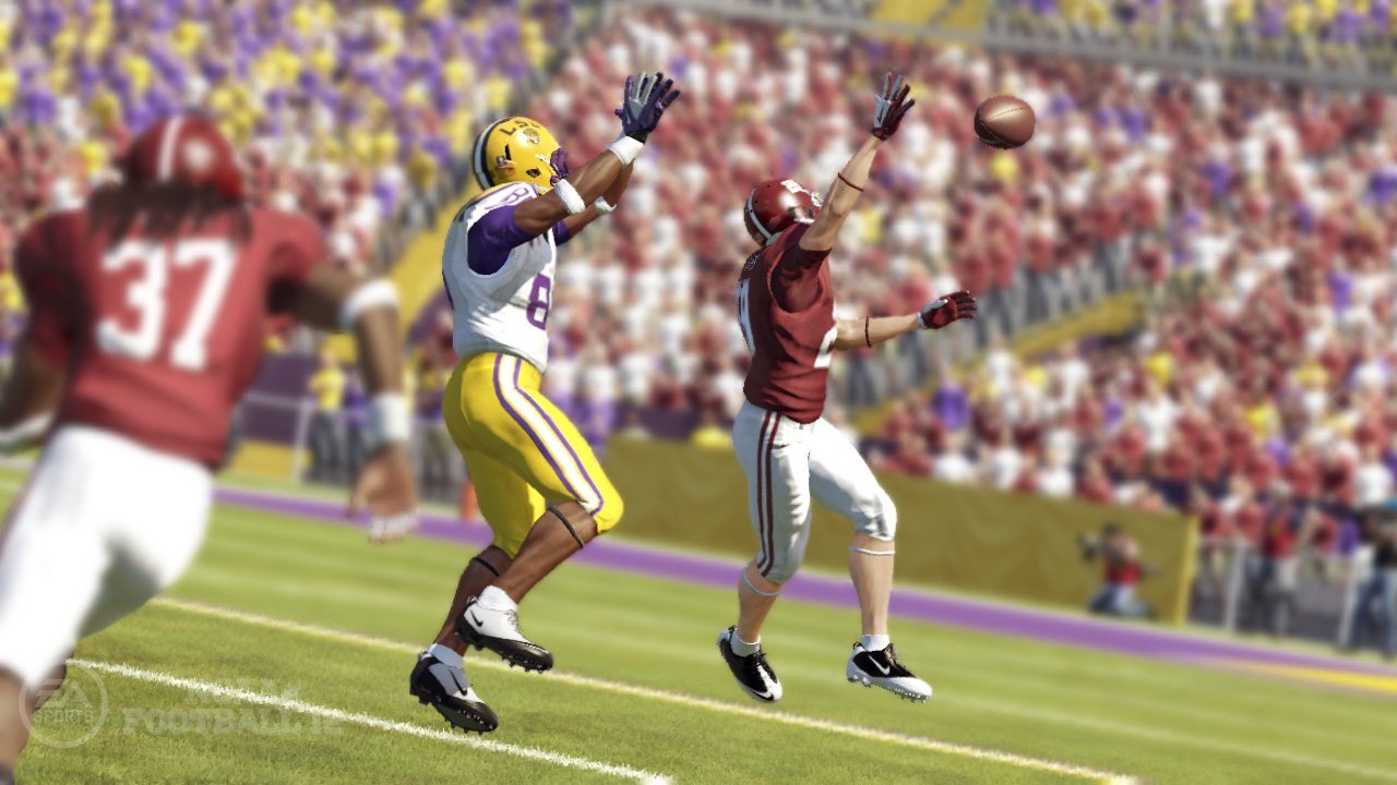 NCAA Football 12 - Xbox 360 (Renewed)
