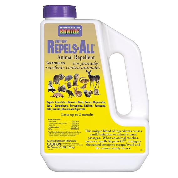 Top 5 Best Skunk Repellents To Buy Today (2021 Review) - Pest Strategies