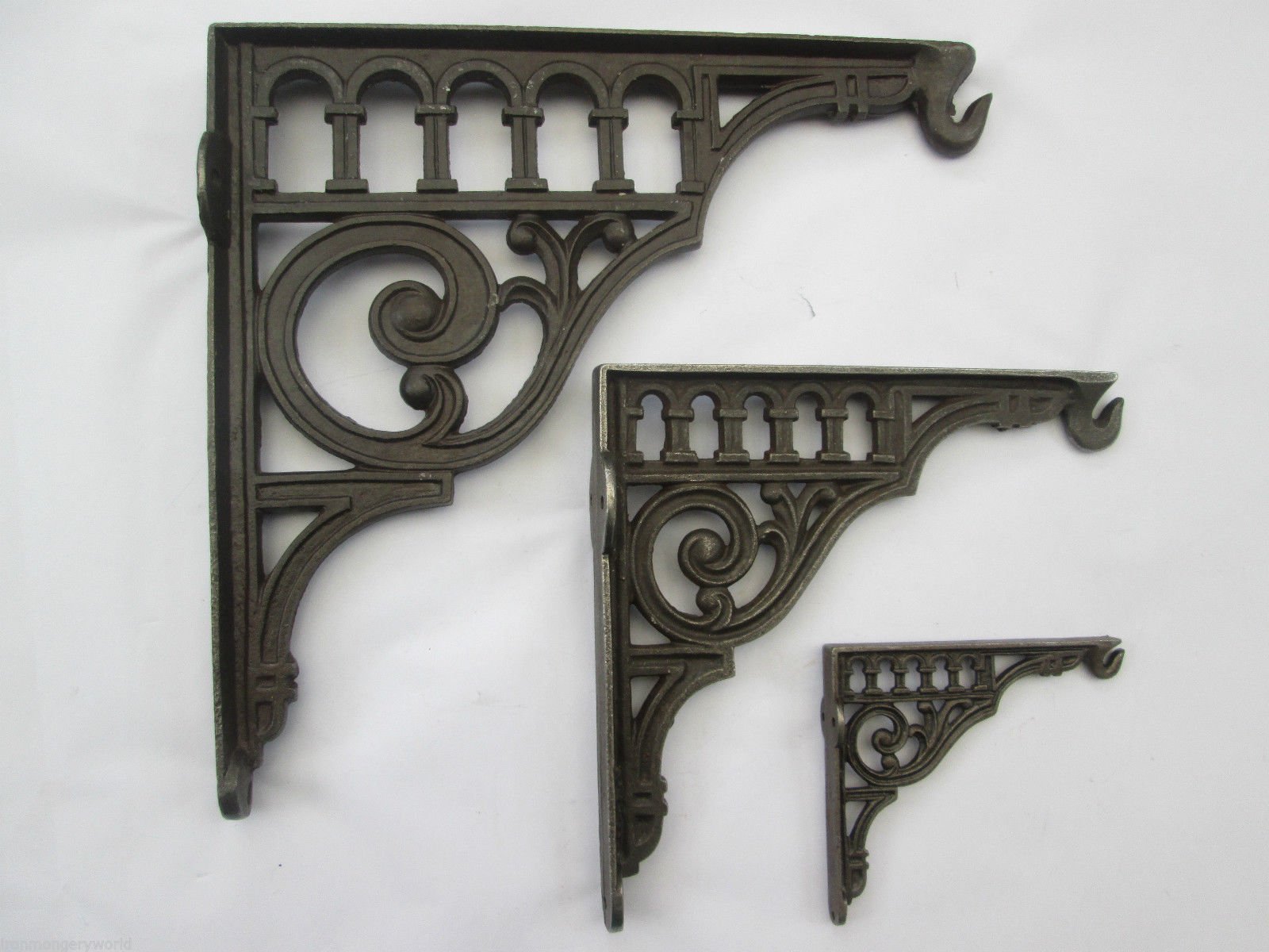 IRONMONGERY WORLD® Decorative Ornate Roman Antique Aged Iron CAST Iron Vintage Old Shelf Support Sink Cistern Lantern Hanging Basket Bracket (6" Small)