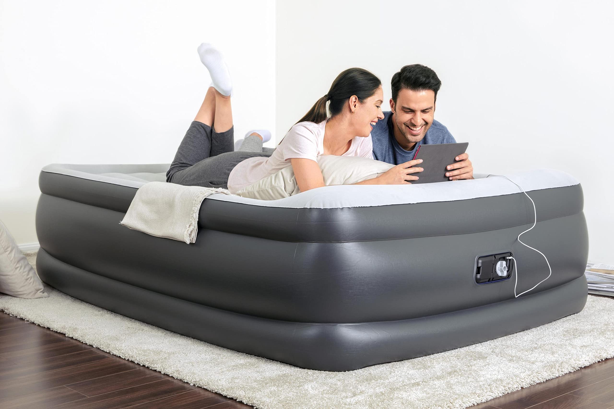 SLEEPLUX Durable Inflatable Air Mattress with Builtin