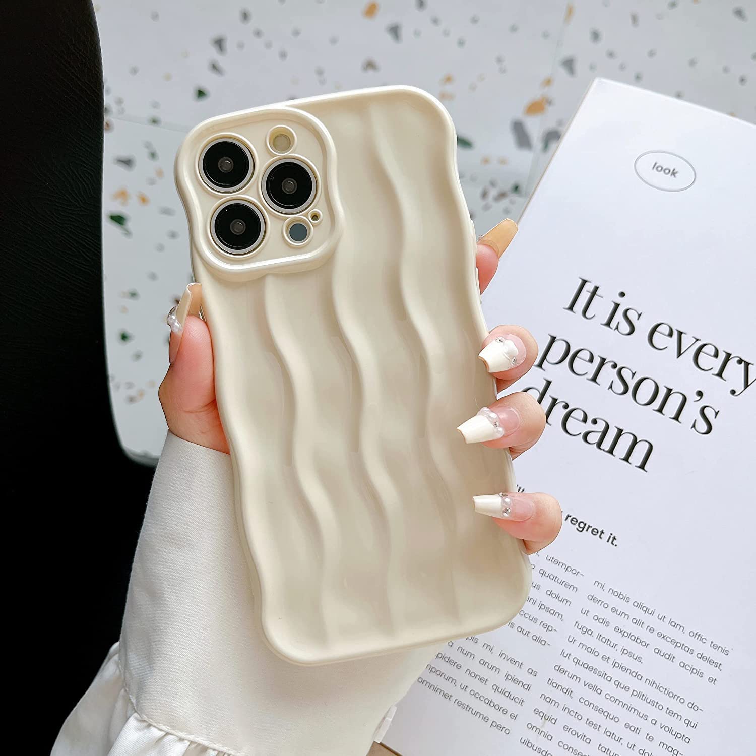 EYZUTAK 3D Water Ripple Pattern Case for iPhone 13 Pro Max 6.7 inch, Solid Color Cute Curly Waves Frame Shape Phone Case Glossy Shockproof Soft TPU Anti-scratch Phone Cover Slim Bumper Case - White