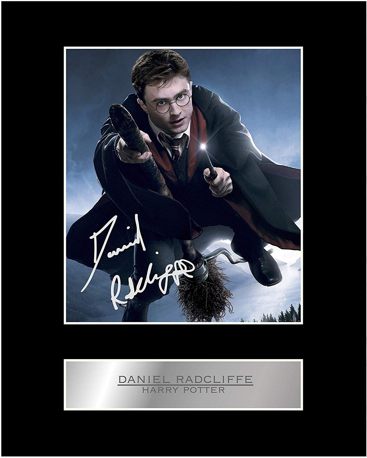 Iconic pics Daniel Radcliffe Signed Mounted Photo Display Harry Potter #05 Autographed Gift Picture Print