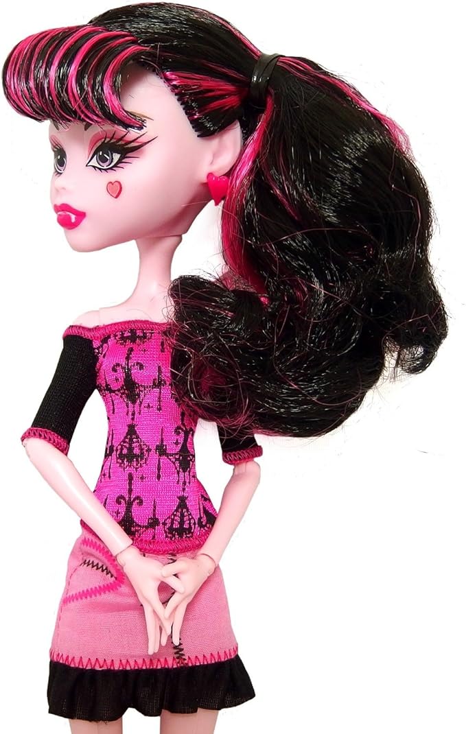 draculaura scaris doll