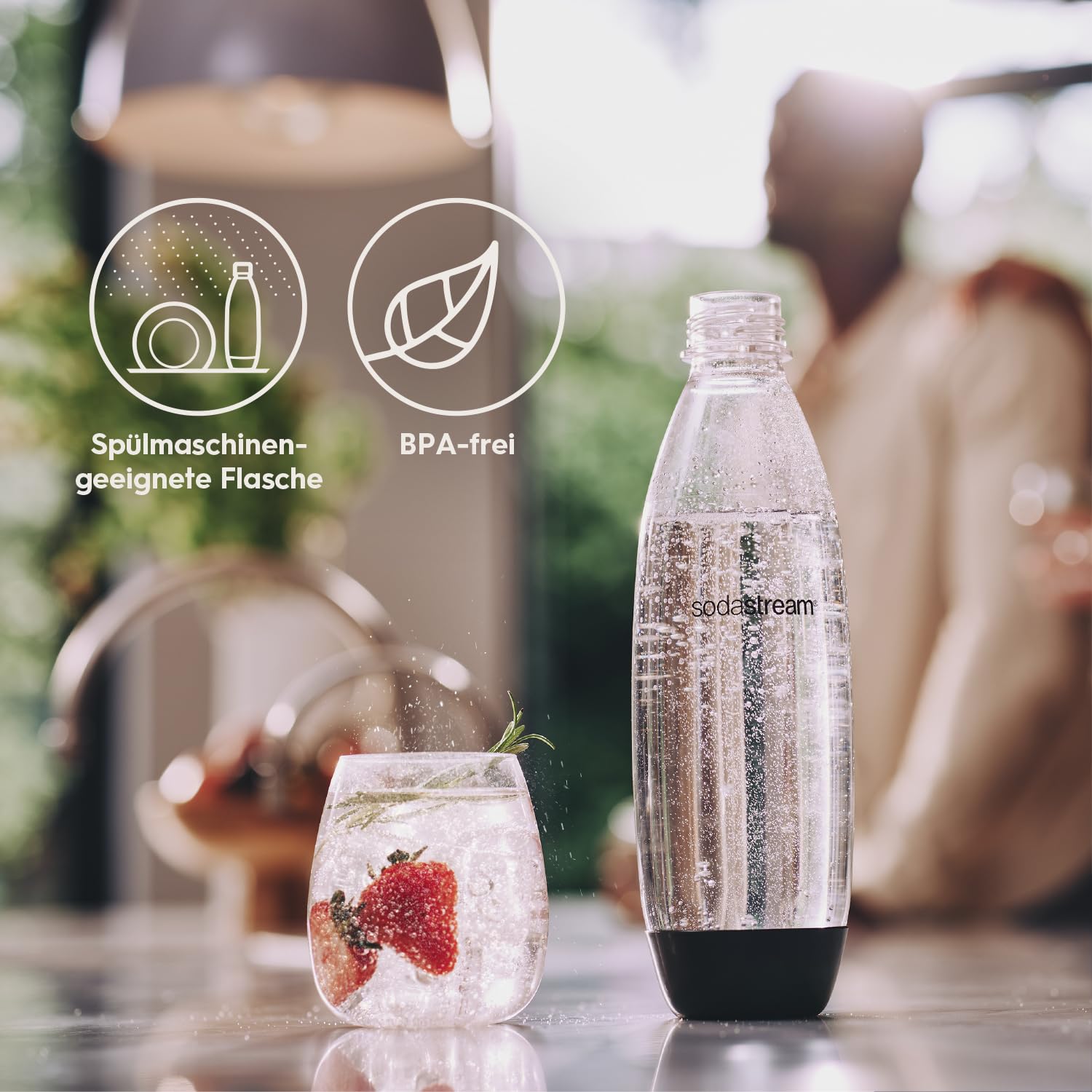 SodaStream 0,8L BPA-freie FUSE Kunststoffflasche schwarz | Spülmaschinengeeignet | Kompatibel mit DUO, E-DUO, Terra, uvm. | 2er-Pack 4