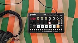 Roland AIRA Compact P-6 Creative Sampler Bundle