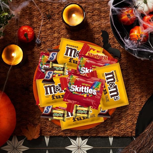 M&M’S, SNICKERS, SKITTLES, & STARBURST HALLOWEEN CANDY BULK CHOCOLATE AND FRUITY CANDIES FUN SIZE VARIETY PACK OF HALLOWEEN SNACKS, TREATS, AND PARTY FAVORS, 160 CT BAG
