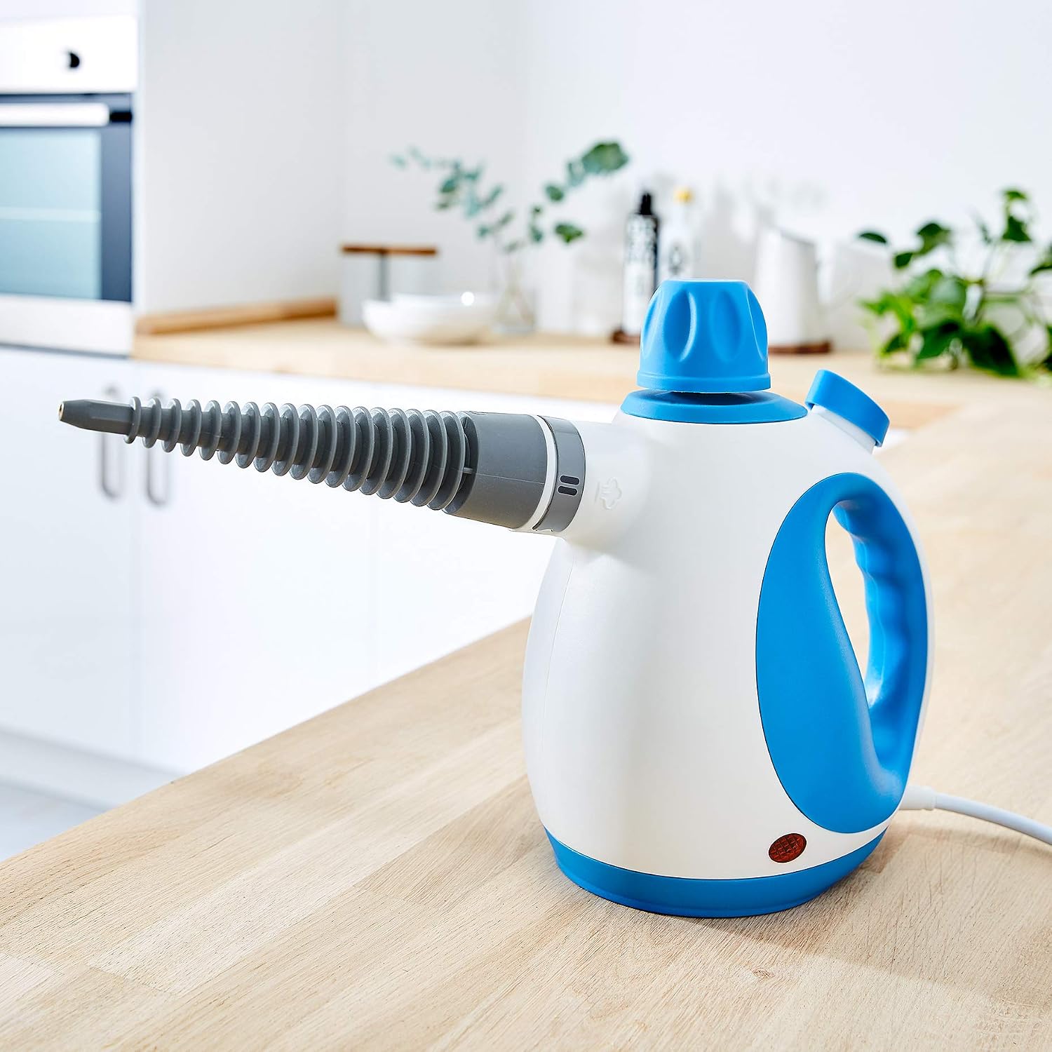 Tower THS10 Handheld Steam Cleaner, Includes Crevice Tool, Flexible Hose, 1050 W, Brush Tool, Microfiber Cloth, Blue, 250 ml Capacity - Image 3