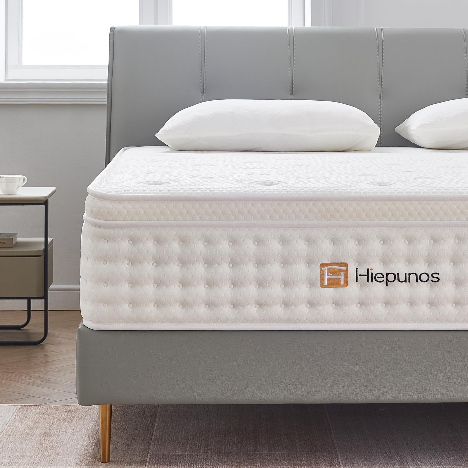 Hiepunos Double Mattress,10.2 INCH Hybrid Memory Foam and Individually Pocket Spring,4FT6 Double Bed Mattress Medium Firm,Ergonomic Pressure Reducing,Improve Sleeping(135x190x26cm)