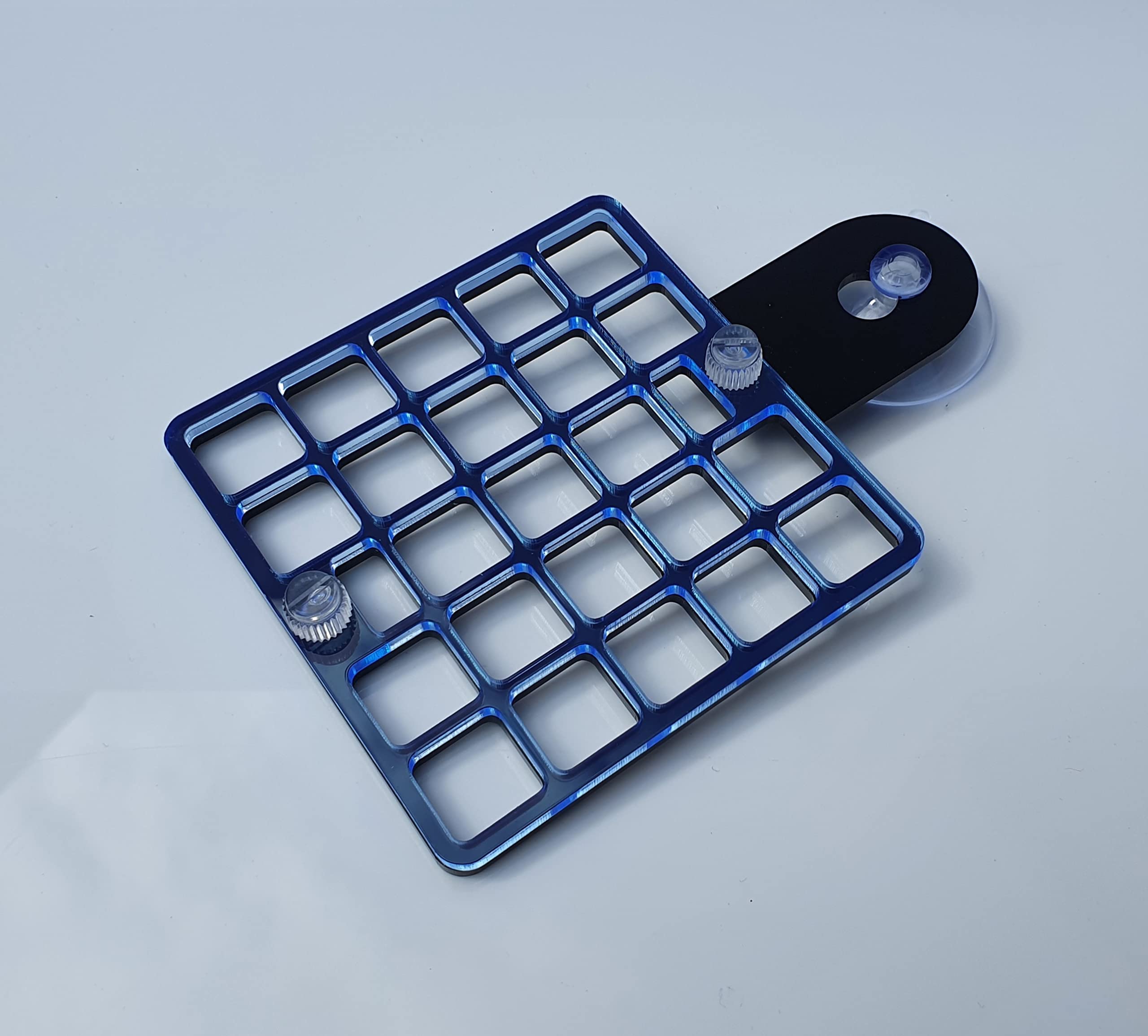 Reef-Geeks Nori and Veggi Feeder for Aquariums (Black-Neon Blue)