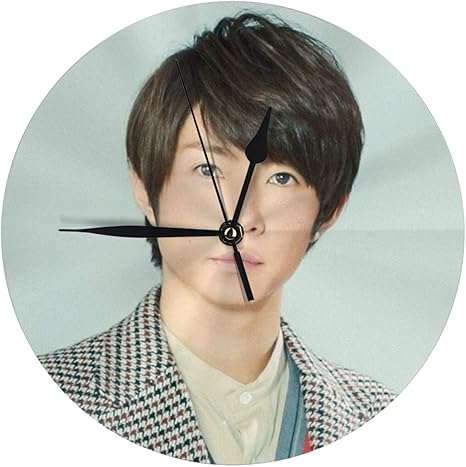 Amazon Co Jp 掛け時計相葉雅紀 嵐 静音 連続秒針 おしゃれ 騒音なし ホーム ベッドルーム キッチン 子供 部屋 寝室 生徒 オフィス タ 生活雑貨 作業現場 オフィス リビングルーム ベッドルーム 壁掛け時計直径25cm ホーム キッチン