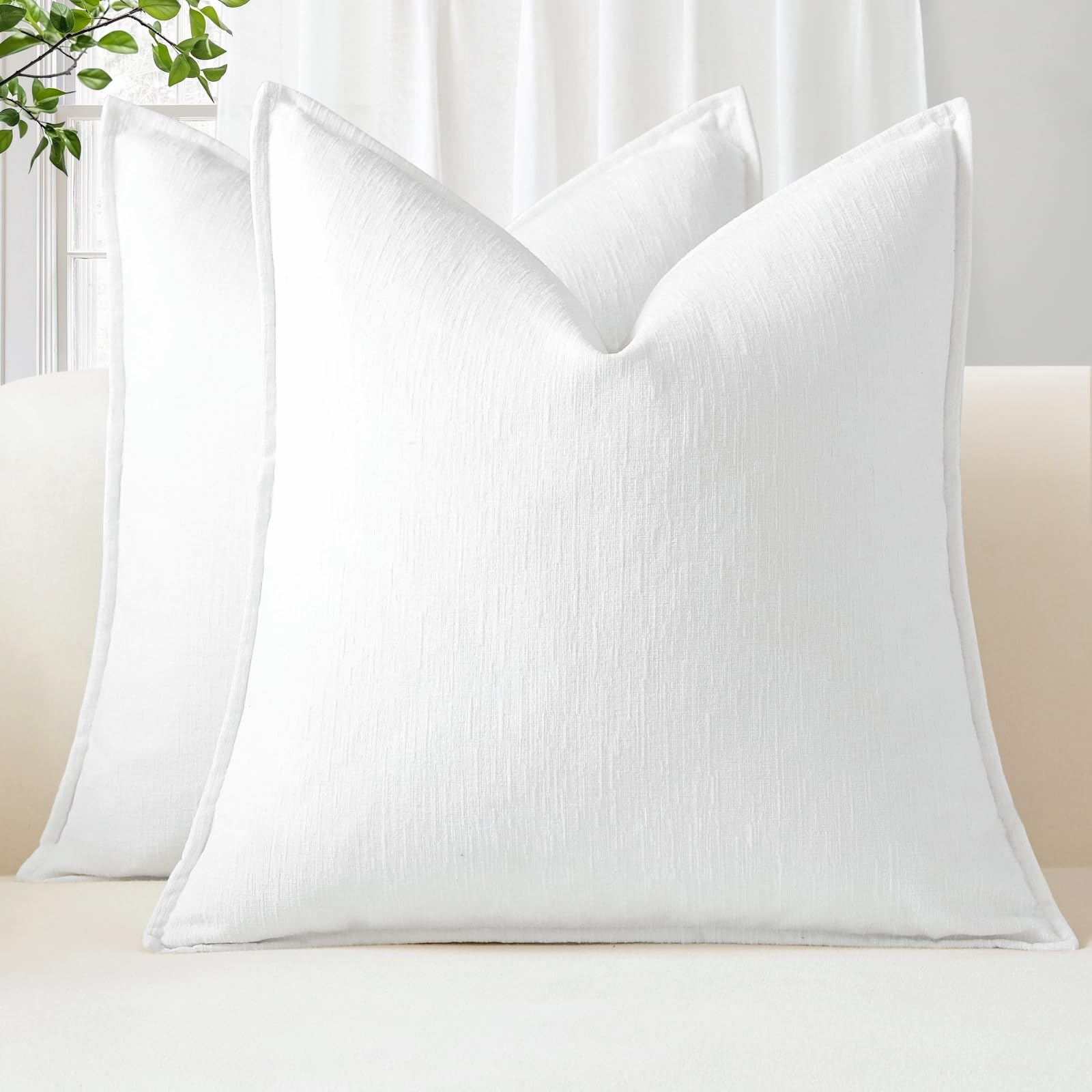 Sungeek Set of 2 Soft Chenille Cushion Covers 45x45cm Square Decorative Throw Pillow Covers with Stitched Edge Solid Dyed Pillow Cases Covers for Home Decor Couch Sofa Bed Living Room, White