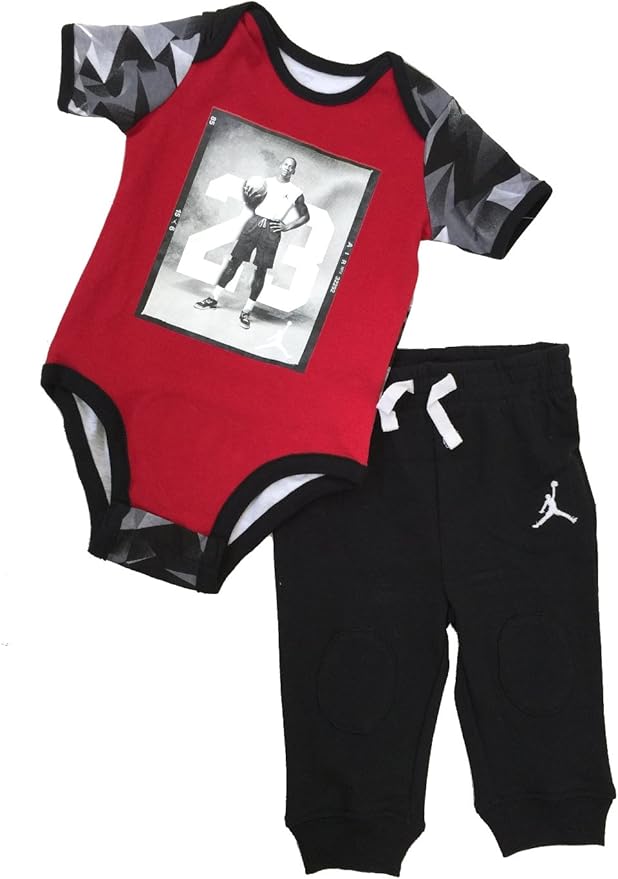 NIKE Jordan Infant Born Baby Layette Set (9/12M) Sports & Outdoors