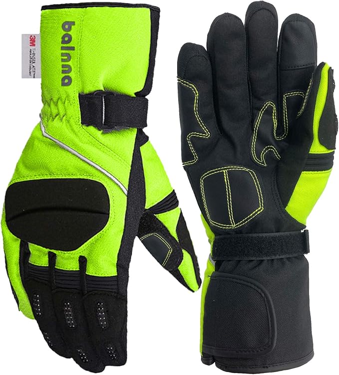 Best Snowboard Gloves Reviewed After FieldTests [Dec 2020]