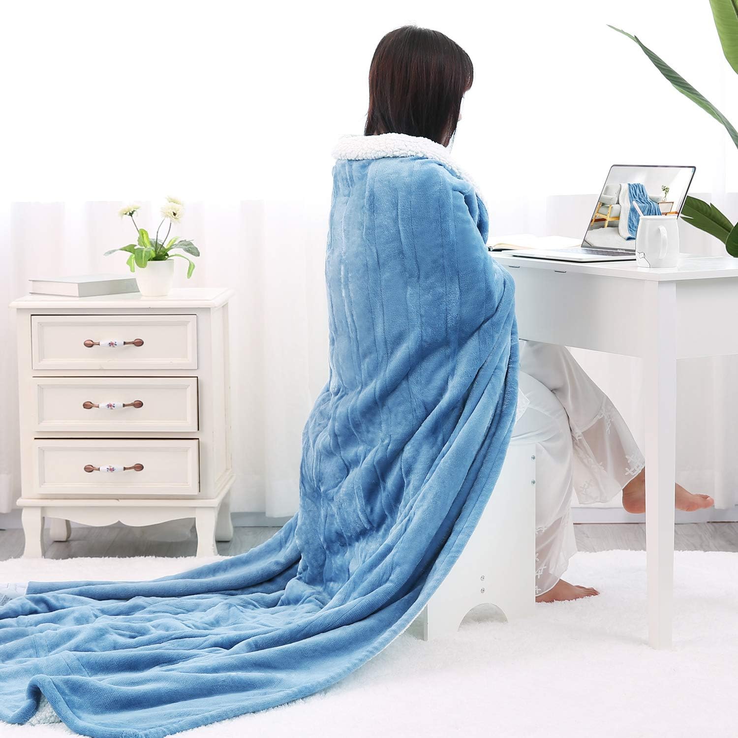 Electric Heated Blanket Twin Size 62"x 84" Flannel & Shu Velveteen Reversible, Fast Heating and for Full Body Warming with 10 Hours Auto Off & 4 Heat Settings, Machine Washable, Home Office Use: Kitchen & Dining