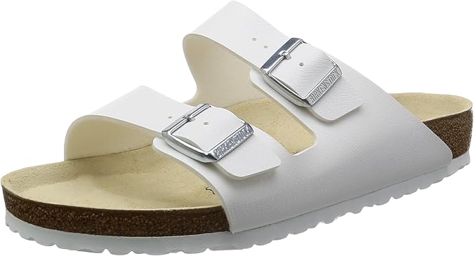 10 Most Comfortable Sandals in 2022 - MyShoes