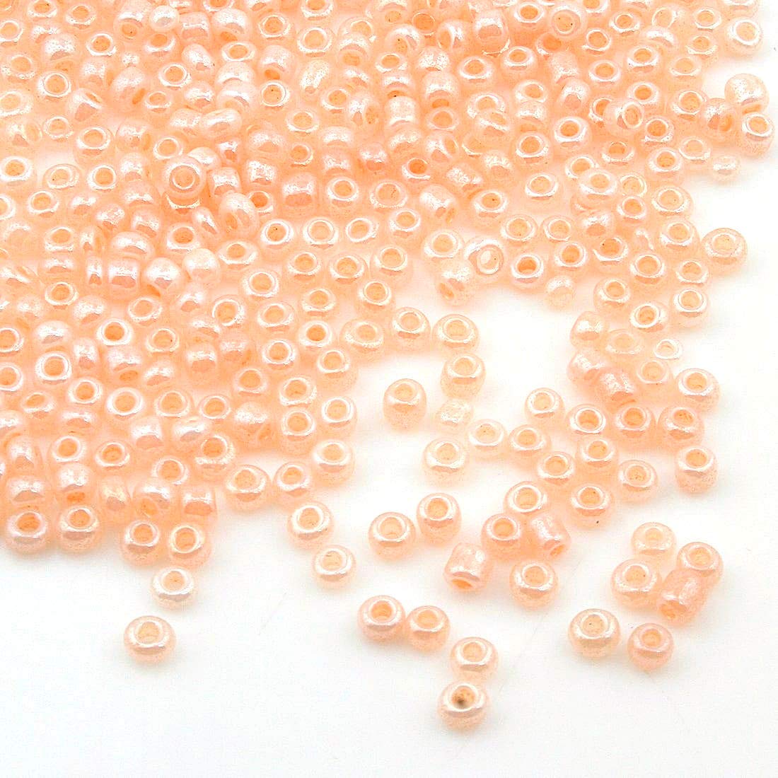 Perlin Seed Beads 3 mm Ceylon 7 Colours 8/0 Ceylon Lustered Silky Seed Beads 3300 Pieces (Salmon)