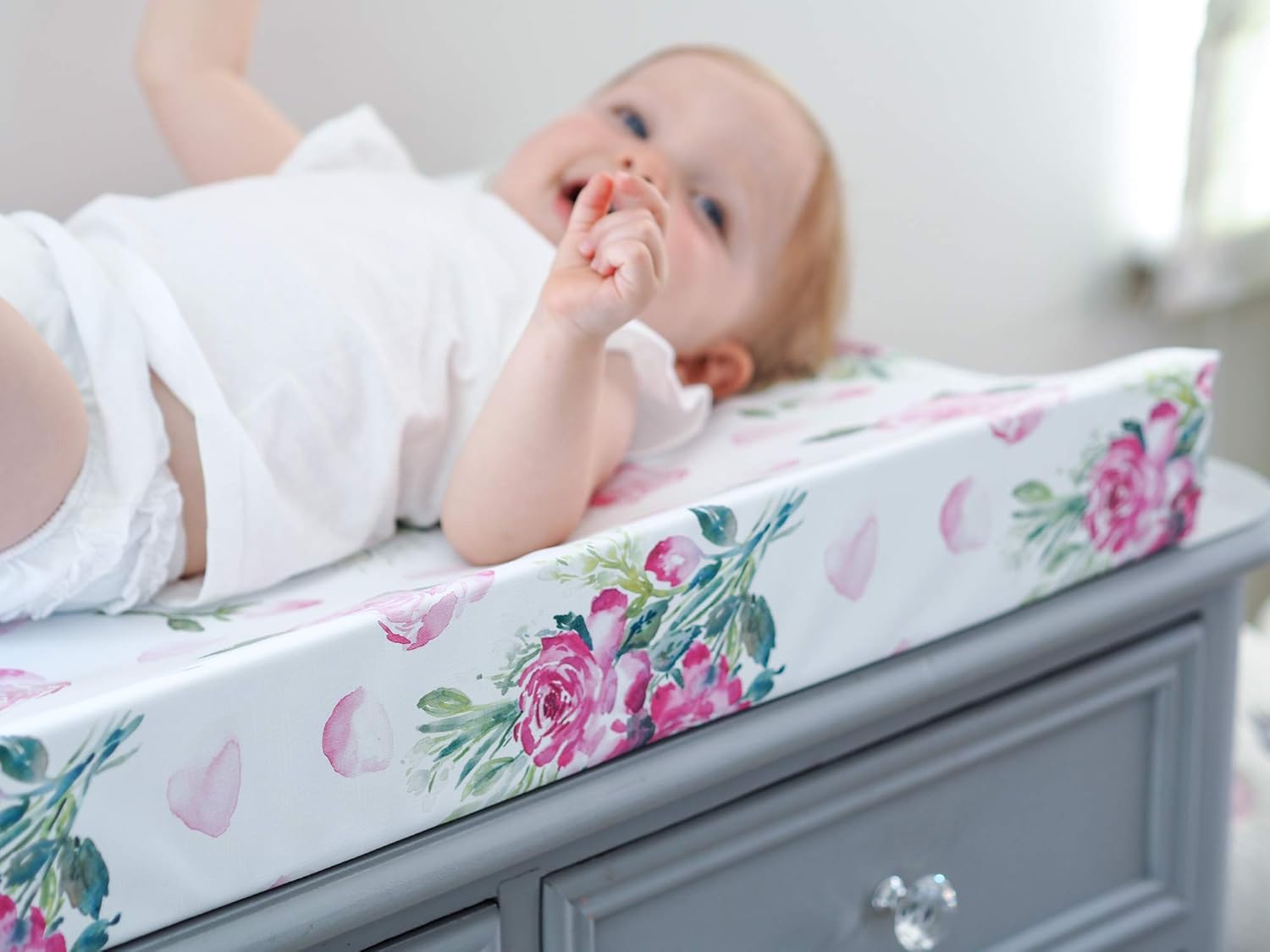 changing mat with raised sides