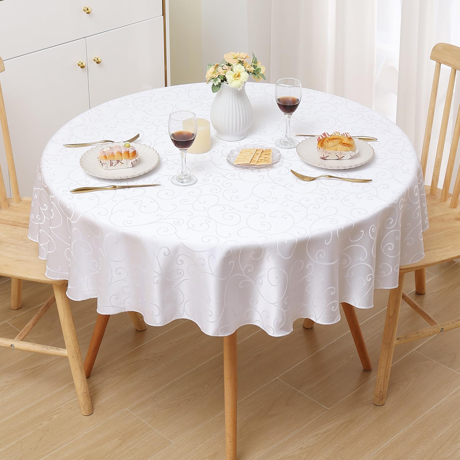 Homaxy Table Cloth Round 150 cm, Washable Polyester Jacquard Tablecloth, Dust-Proof Table Cover for Kitchen Dinning Indoor Decoration, White