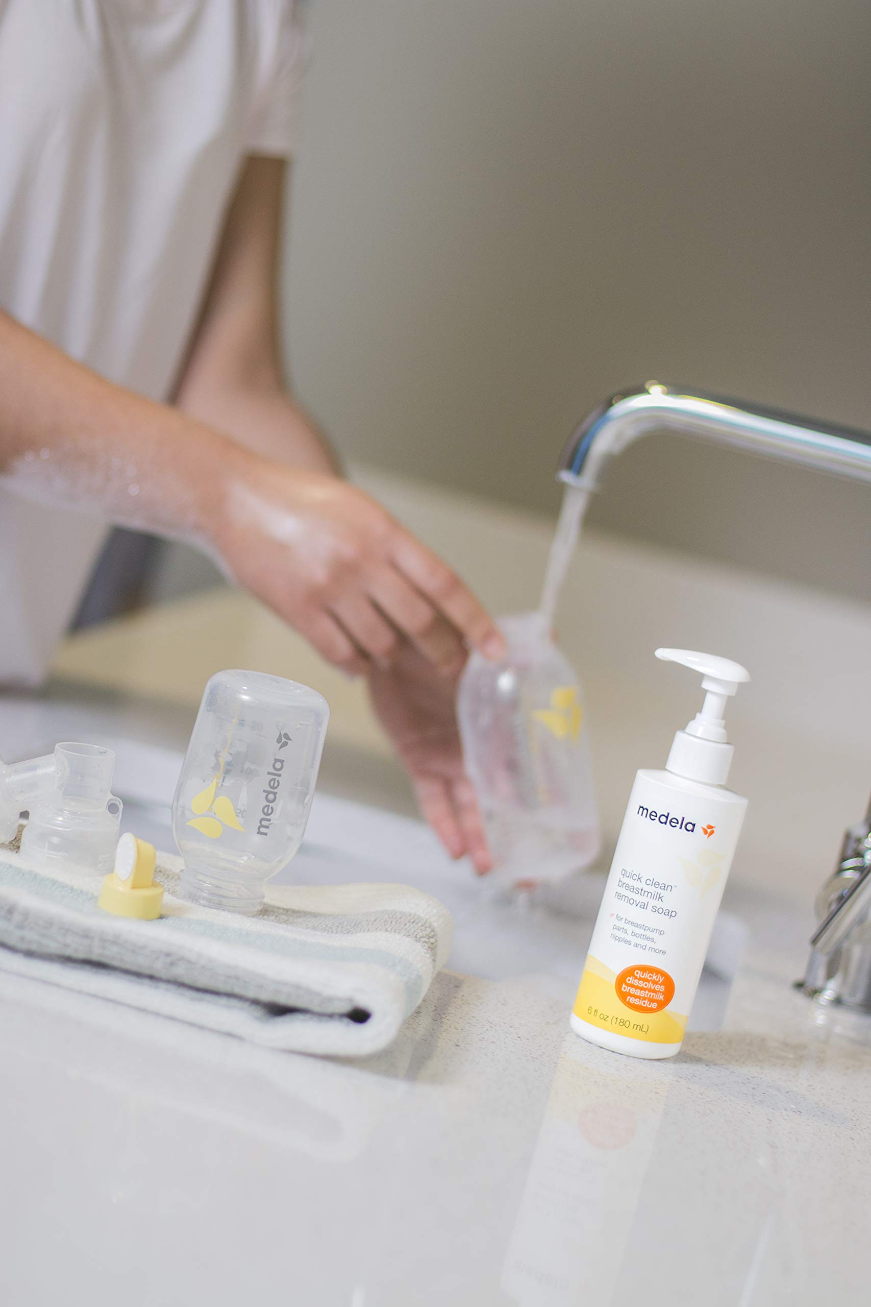 Medela Quick Clean Breast Milk Removal Soap, No Scrub Hypoallergenic