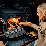 GardenCo 75L Hardwood Kiln Dried Logs 3 x 25L Nets Ideal for Open Fires view 6