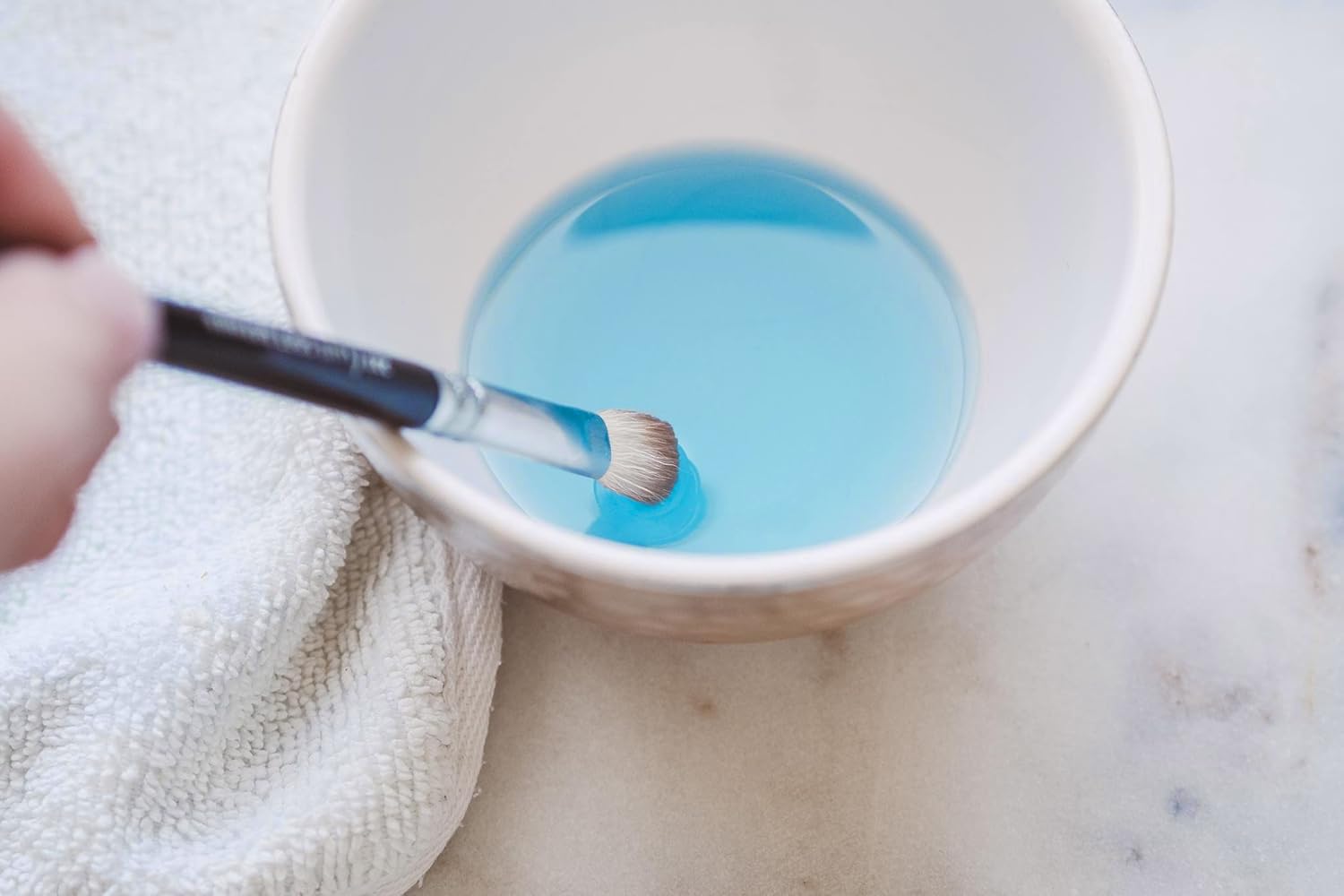 Cinema Secrets Professional Makeup Brush Cleaner (16 oz)