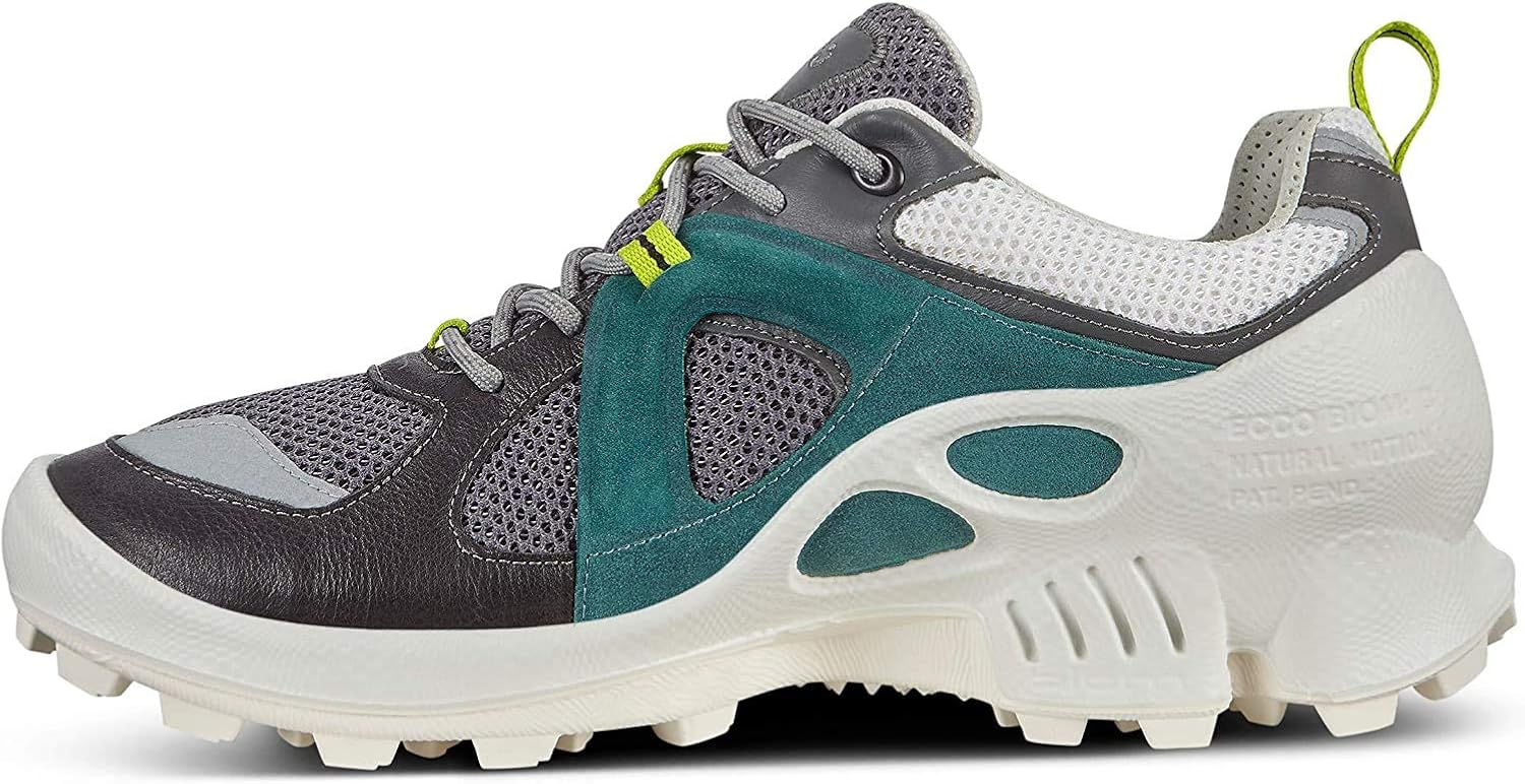 ecco trail shoes