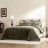 LR Rocaloca Velvet Oversized King Size Quilt Set 120x128 Soft Striped Bed Cover Set All Seasons Cozy Breathable Bedspread Includes 2 Pillowcases 20×36,Army Green