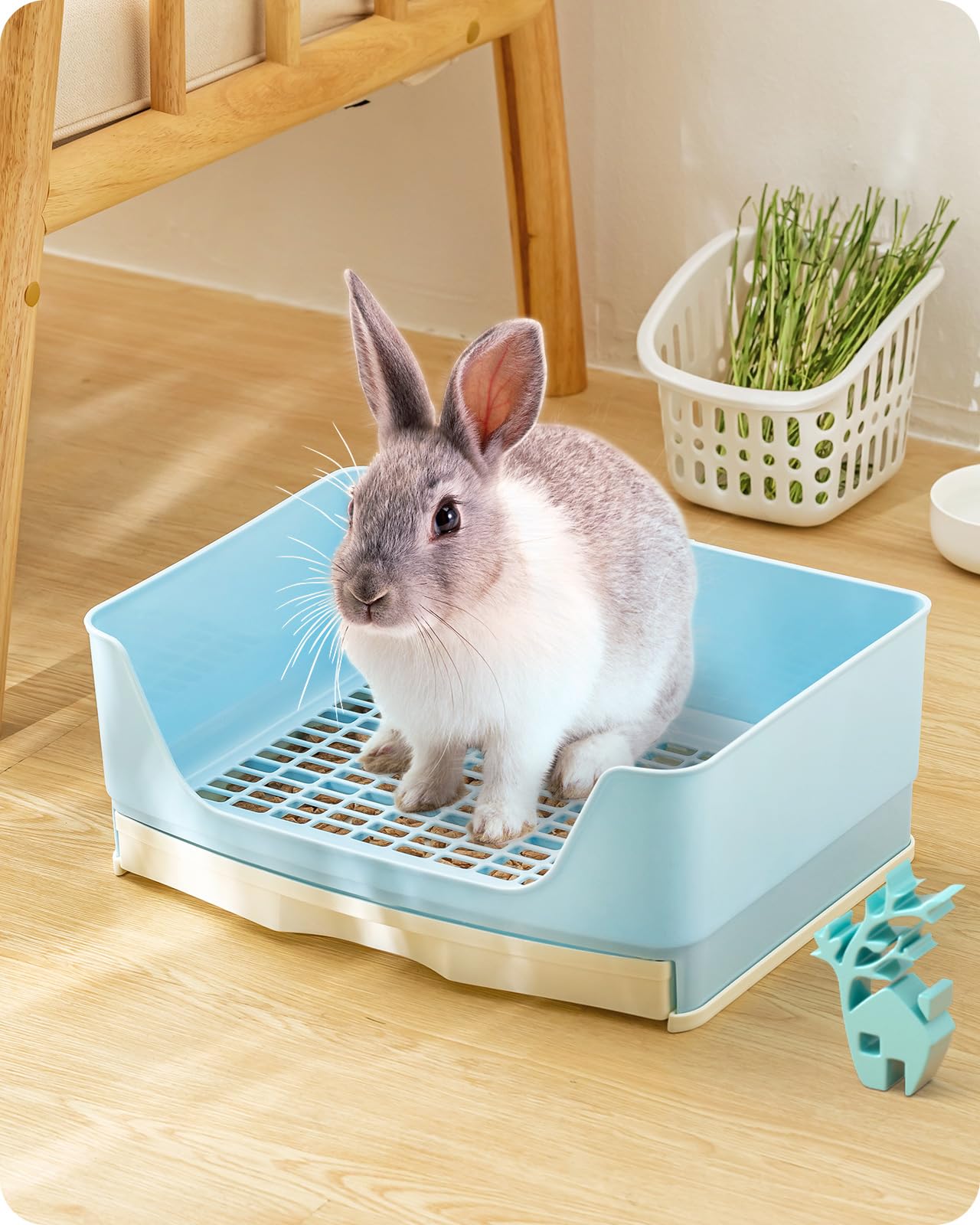 Baffect Rabbit Litter Box, Plastic Bunny Toilet Box with Removable Tray, Rabbit Corner Toilet for Small Adult Pet (Blue)