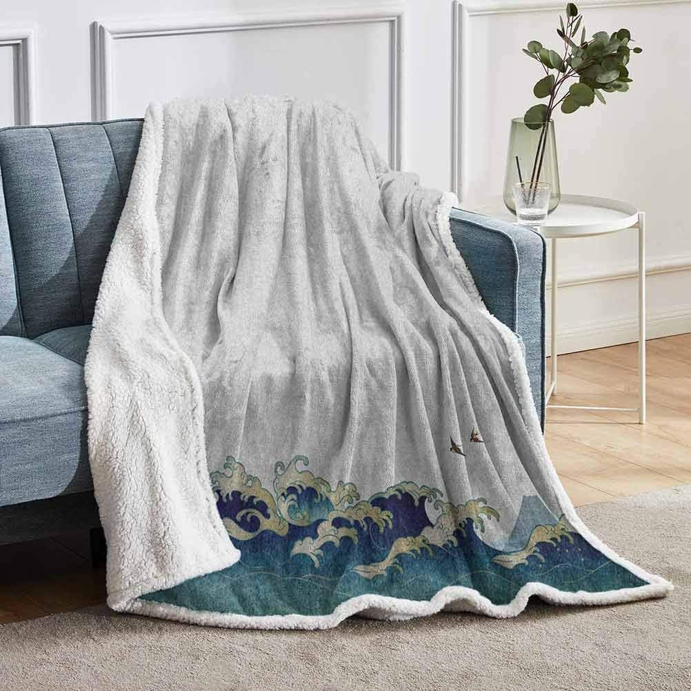 YUAZHOQI Japanese Wave Fleece Throw Blankets, Aquatic Swirls Flying