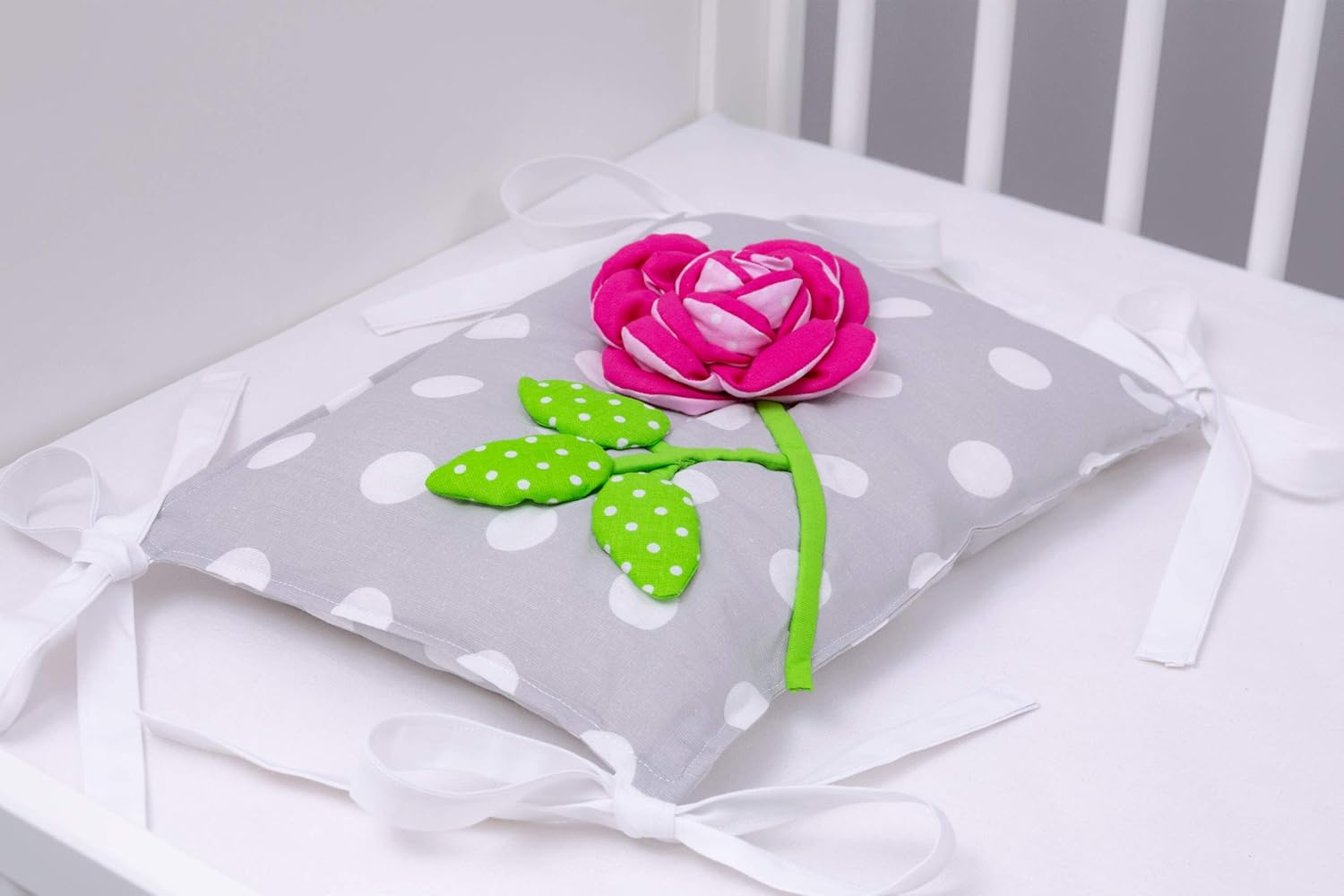Nestchen mit Kopfschutz für Babybett 35cm x 25cm Design Amilian