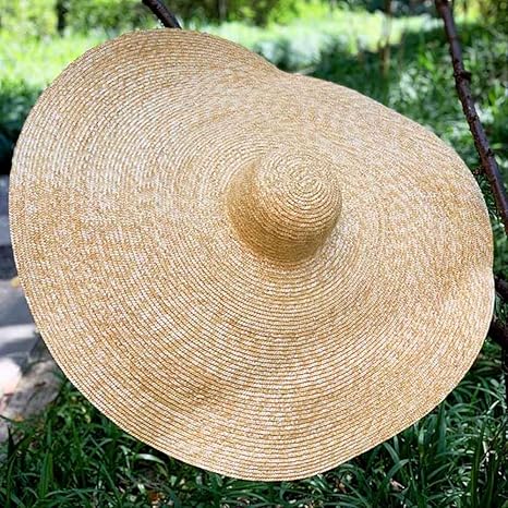 giant floppy beach hat
