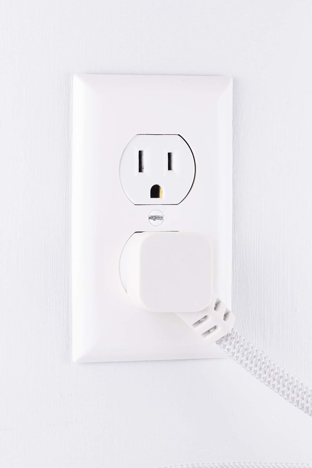 GE, White, Designer Power Strip, 6 Inch Braided Extension, 3 Grounded Outlets, Flat Plug, Mini Cord, Premium, 45190 - - 