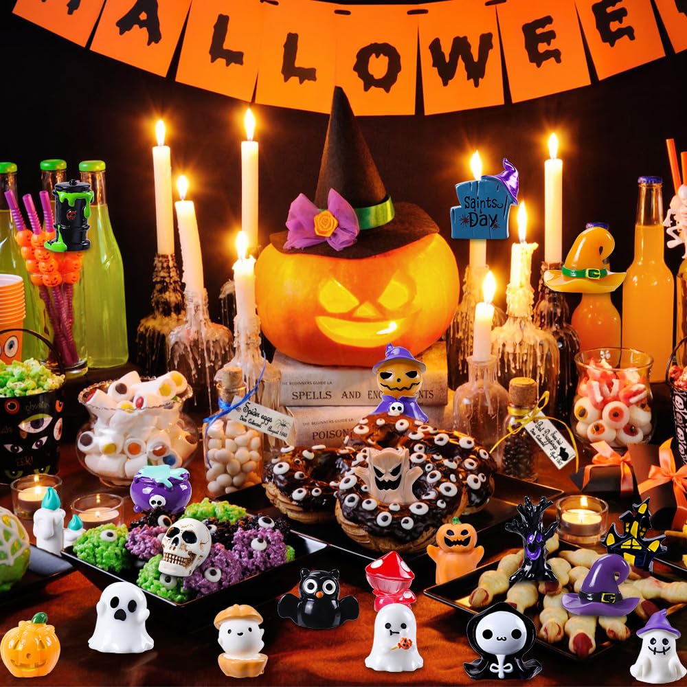 32pcs Halloween Mini Resin Figures 32 Styles Tiny Resin Animals Little Small Figures to Hide Pumpkin Ghost Skull Miniatures Bulk for Halloween Party Favors Bag Fillers Garden Dollhouse Decor