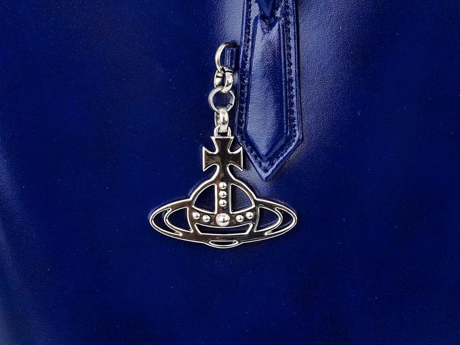 最新人気 ヴィヴィアンウエストウッド Vivienne Westwood Sarah Anglomania Blue 並行輸入品 B07dcjf32j Yambolmuseum Eu