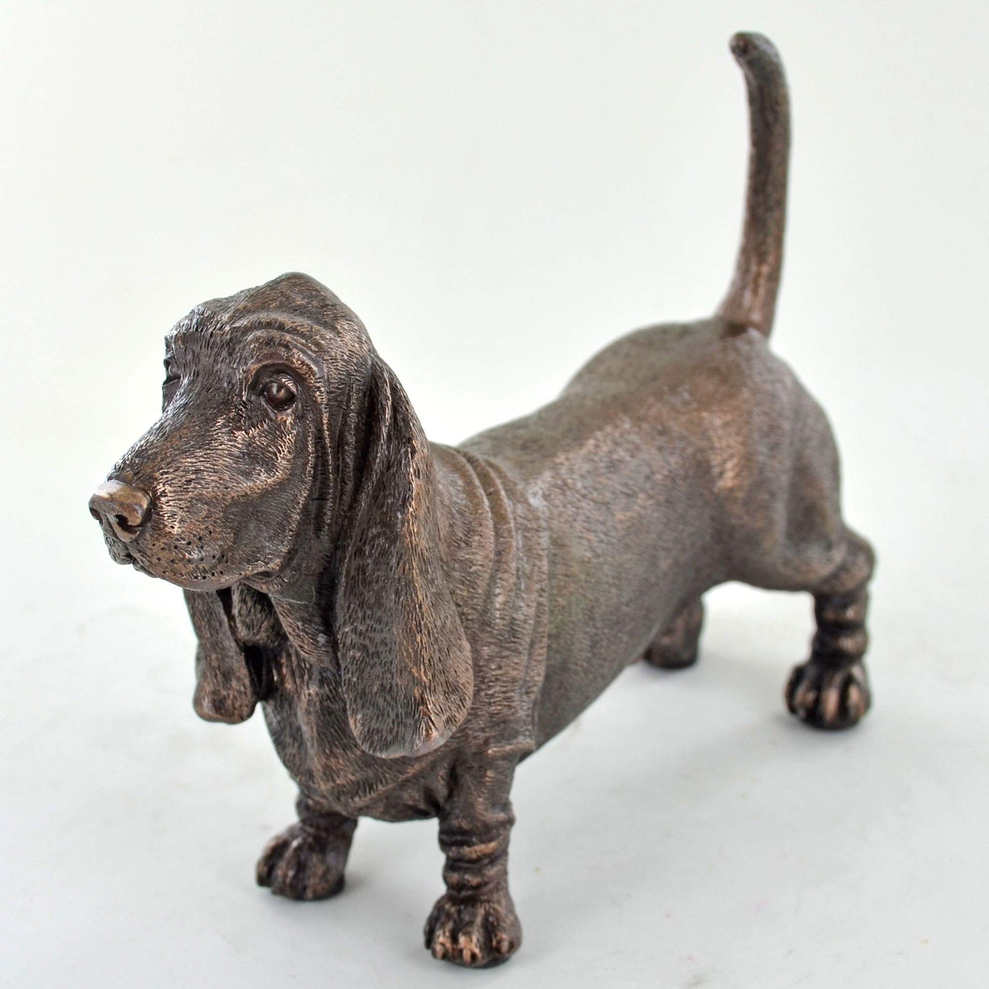 Fiesta Studios Bassett Hound Dog Sculpture Cold Cast Bronze Statue Ornament Figurine Home Decor Pets Gift Idea H12cm