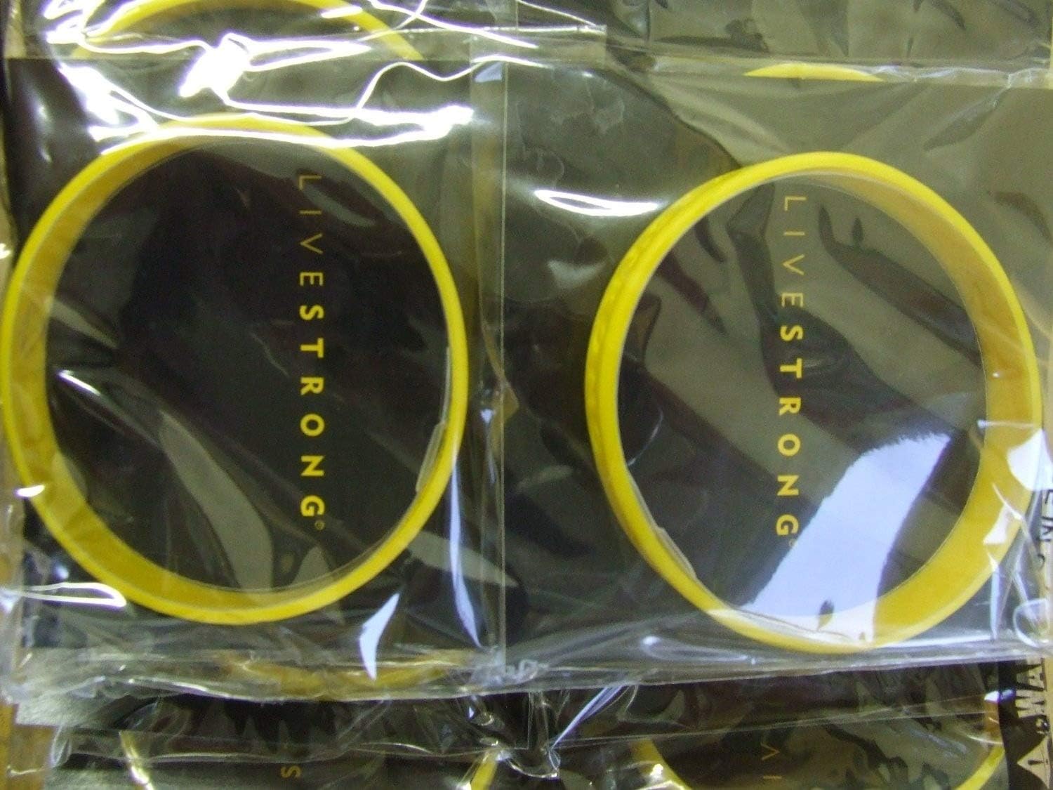 LIVESTRONG YELLOW WRISTBAND BRACELET ALL SIZES XS-M Youth M-XL Adult and XXL Large Adult Rubber silicone Charity Support Awareness wrist band (230mm Circumference XXL Large Adult(New size for 2012))