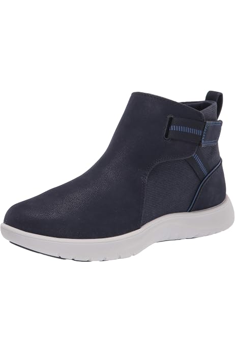 Clarks womens Step Move Lift Ankle Boot 