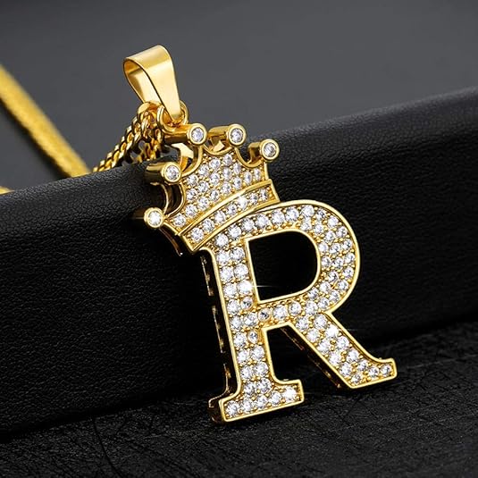 MIZERO Collares con Colgante De Alfabeto De Circonita De Cristal para Mujeres, Hombres, Corona