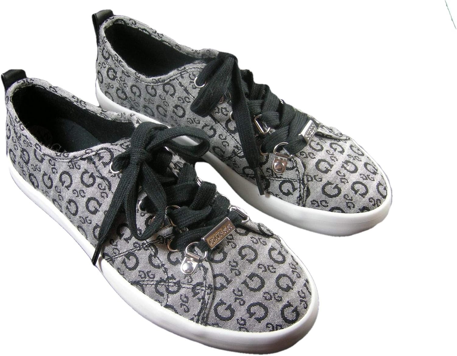 guess white tennis shoes