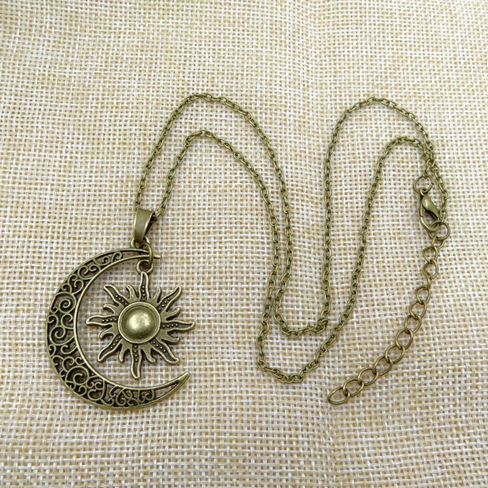 QIAN0813 Vintage Bronze Crescent Moon and Sun Pendant Necklace Retro Swirl Filigree Unisex Jewelry Gifts