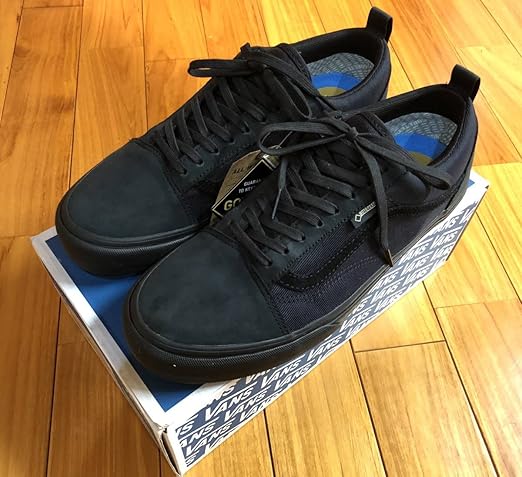 vans gore tex blackout