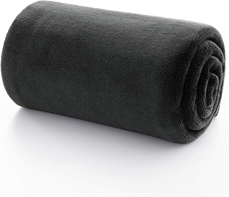 Amazon Bedsure ブランケット 黒 ハーフ 毛布 ひざ掛け ハーフケット ハーフサイズ フランネル 70x100cm シングル おしゃれ プレミアムマイクロファイバー 毛布 あったかい オールシーズン 柔らかく肌触り 洗える ブラック ブランケット 毛布 オンライン通販